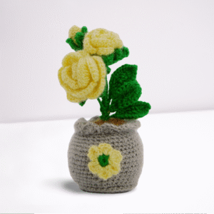 Crochet Ivory Rose Bouquet Handmade - Image 3